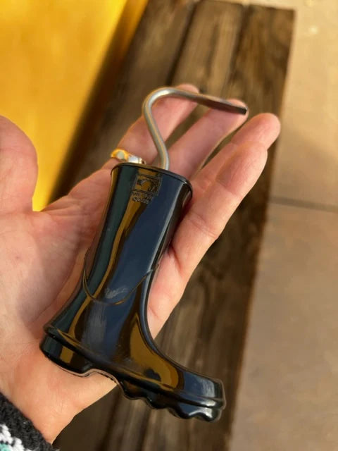 Mighty Muck Hoof Pick Magenta